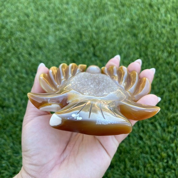 Druzy Angel Carving - Picture 3 of 11